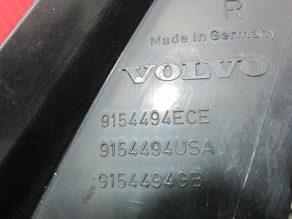 VOLVO V70 2 generation (2000-2008) Фонарь задний правый 9154494 24937085
