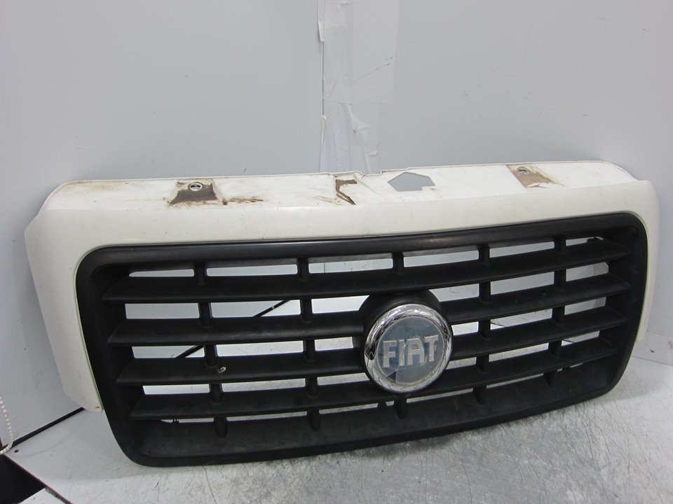 FIAT Radiator Grille 1493129077 25759755