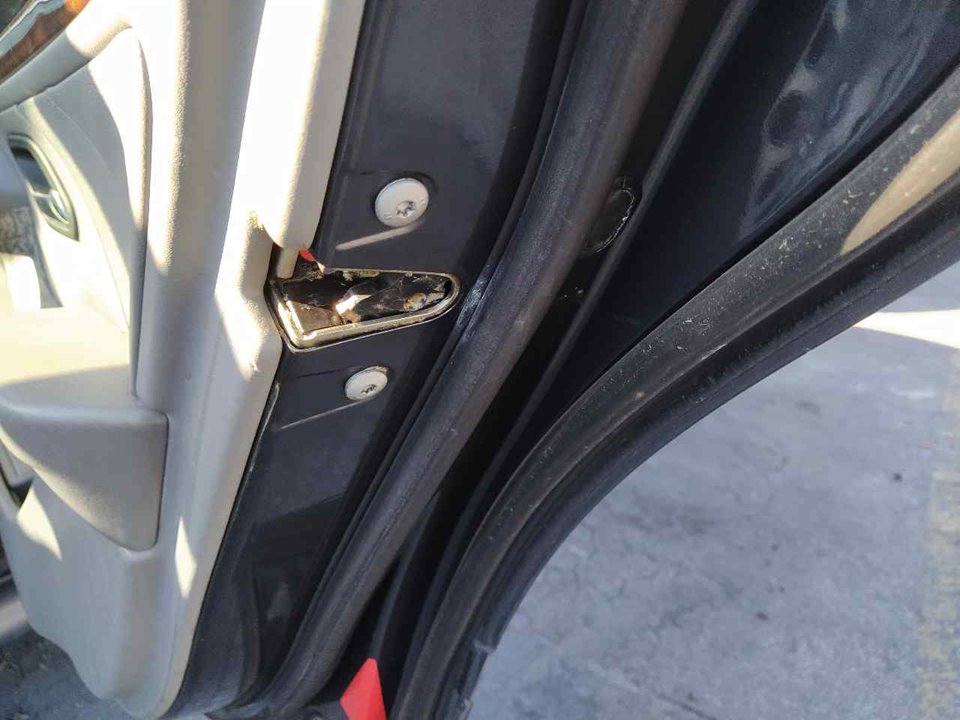 BMW 5 Series E39 (1995-2004) Aizmugurējā labā durvju slēdzene 25362473
