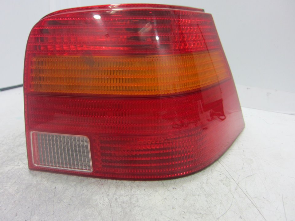 VOLKSWAGEN Golf 4 generation (1997-2006) Rear Right Taillight Lamp 1J6945257 24961788