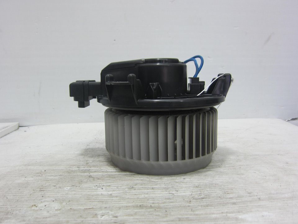 TOYOTA Auris 1 generation (2006-2012) Нагревательный вентиляторный моторчик салона AV272700 24957798