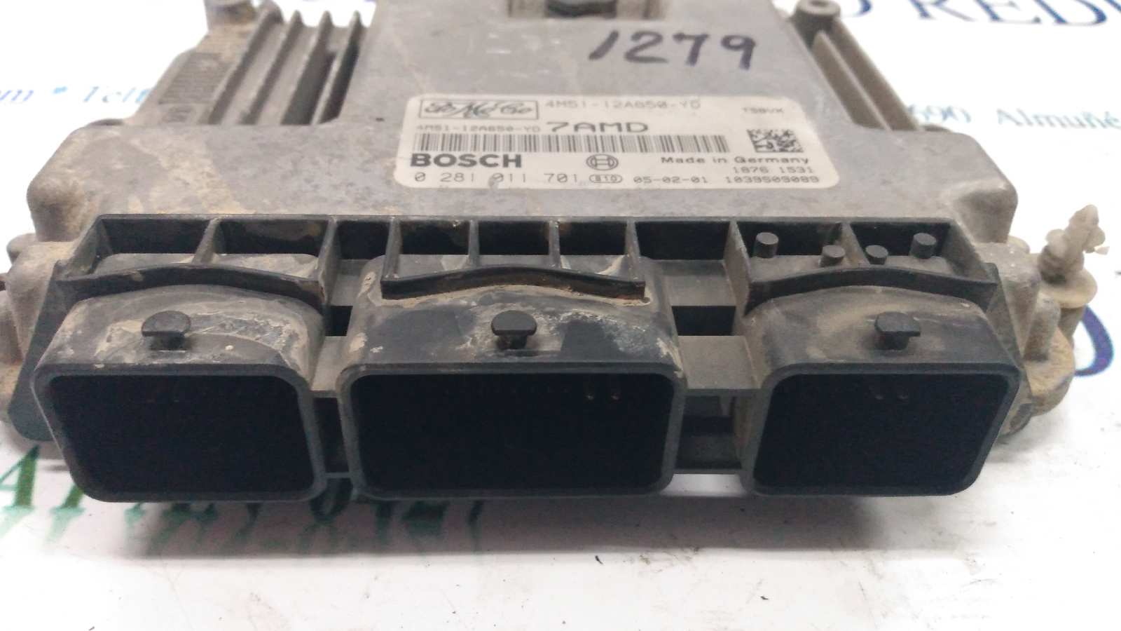 FORD Focus 2 generation (2004-2011) Moottorin ohjausyksikkö ECU 0281011701 21273223