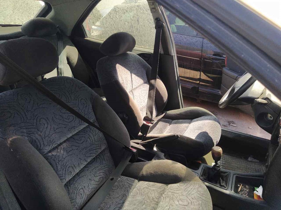 CHEVROLET W639 (2003-2015) Front Left Seatbelt 25373643