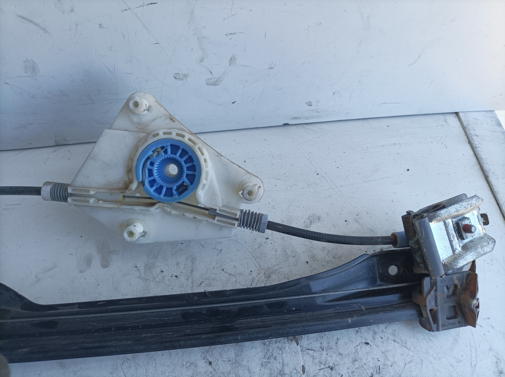 SEAT Cordoba 2 generation (1999-2009) Front Left Door Window Regulator 6L3837461 21280643