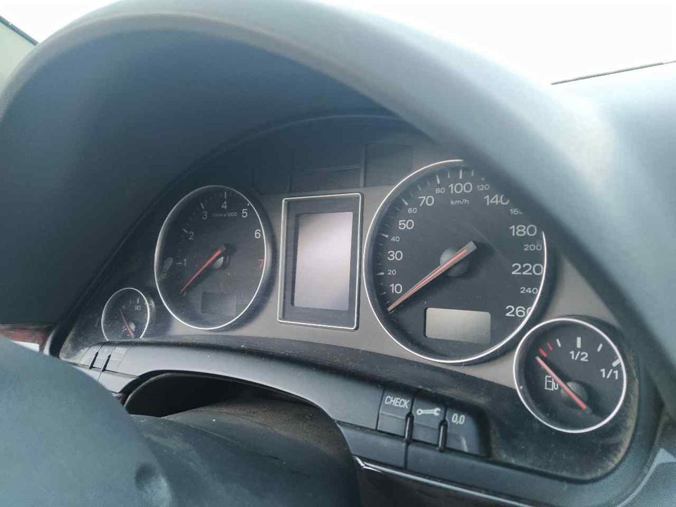 AUDI A4 B6/8E (2000-2005) Speedometer 25357995