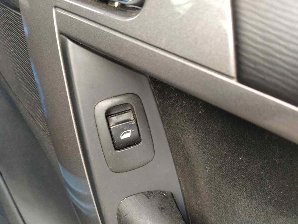CITROËN C4 Picasso 1 generation (2006-2013) Rear Right Door Window Control Switch 25362049