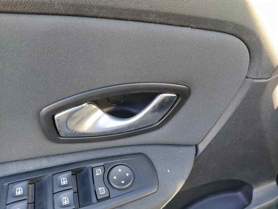 BMW 1 Series E81/E82/E87/E88 (2004-2013) Front Left Door Interior Handle Frame 25369215