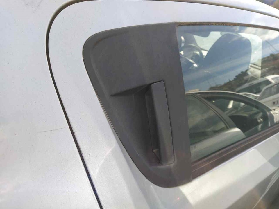 CHEVROLET Aveo T300 (2011-2020) Bal hátsó ajtó külső fogantyúja 25780204