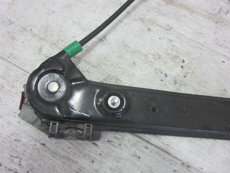 BMW 3 Series E46 (1997-2006) Front Left Door Window Regulator 8196037 25416472