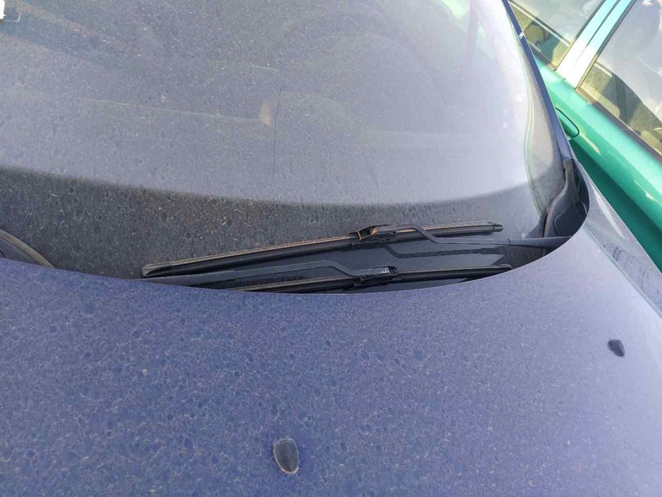 PEUGEOT 307 1 generation (2001-2008) Front Wiper Arms 25377131