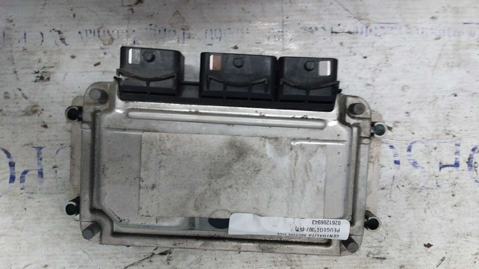 PEUGEOT 307 1 generation (2001-2008) Engine Control Unit ECU 0261206943 21275258