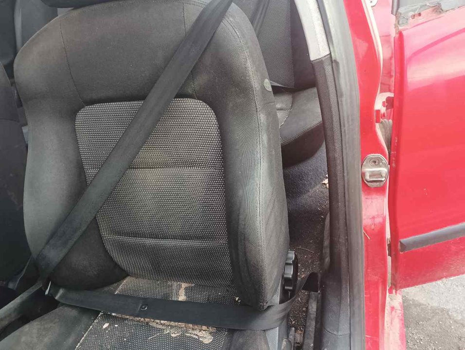 SEAT Leon 1 generation (1999-2005) Front Left Seatbelt 25362978