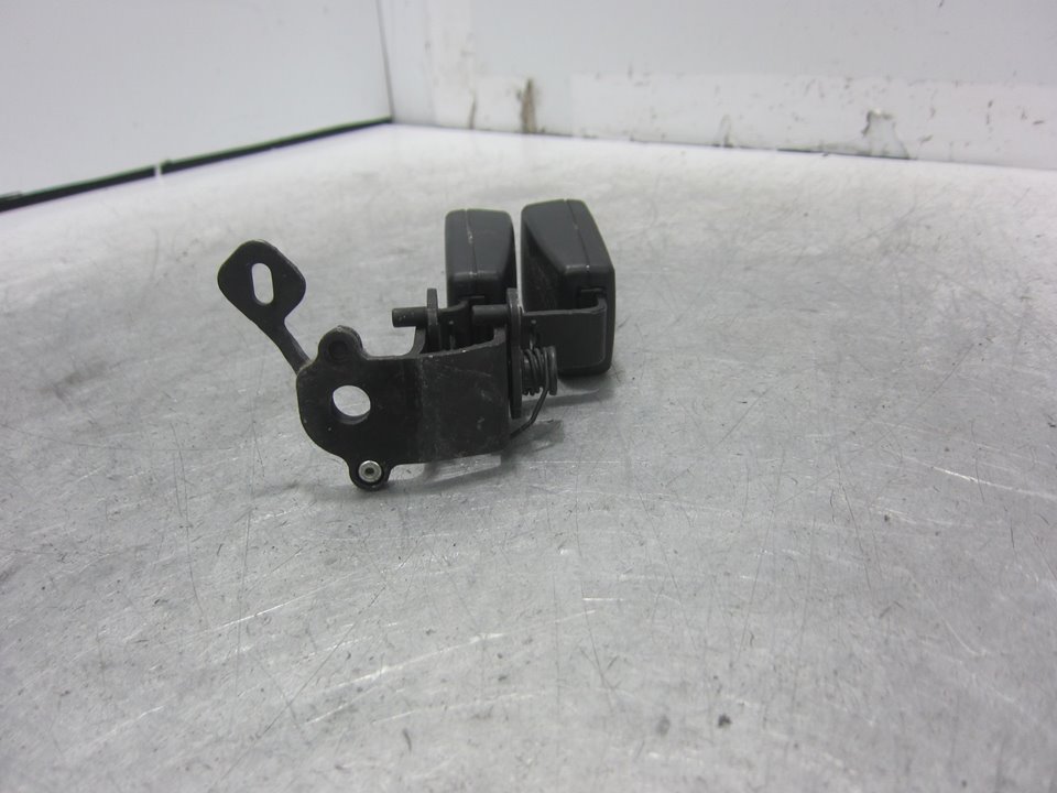 SEAT Leon 3 generation (2012-2020) Rear Middle Seat Buckle 5F0857739 25570871