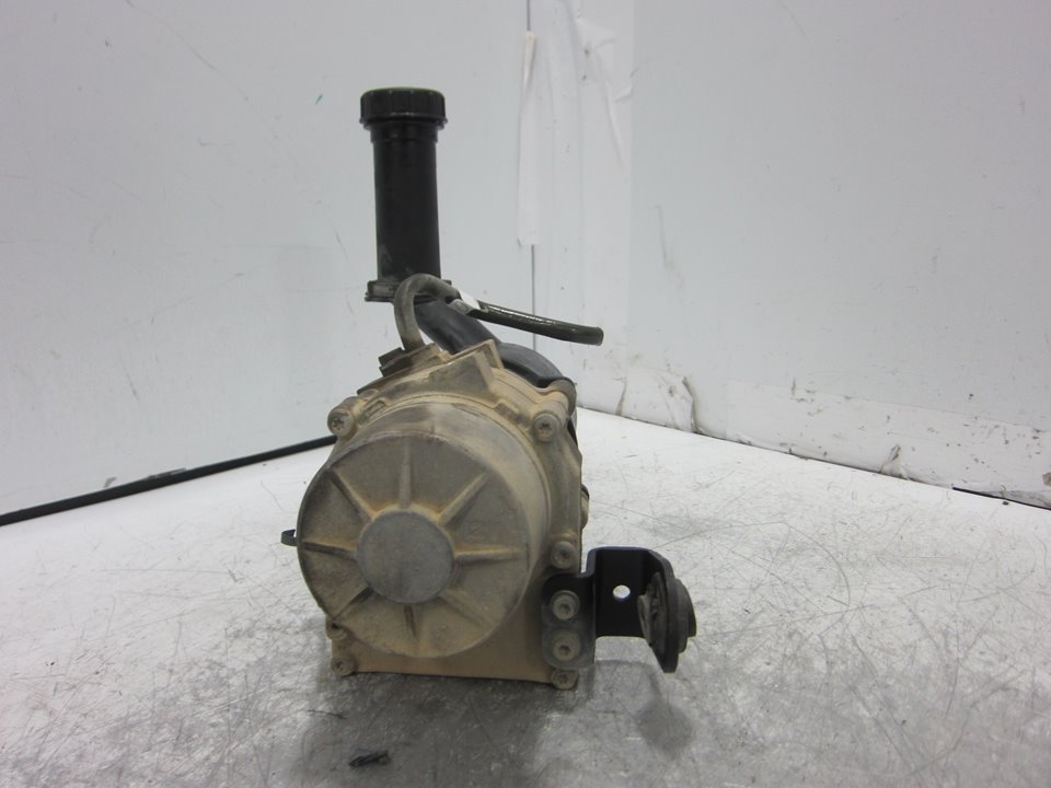 CITROËN C4 1 generation (2004-2011) Power Steering Pump 9686925480 23568258