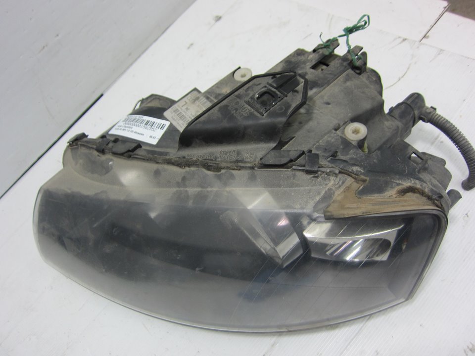 AUDI A3 8P (2003-2013) Front Left Headlight 0301206201 25085396