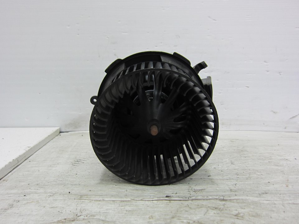 PEUGEOT 206 2 generation (2009-2013) Heater Blower Fan 5576705 24957720
