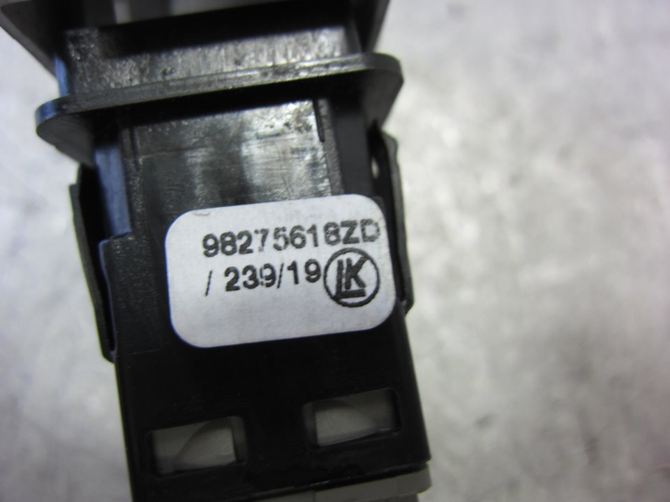 CITROËN C5 AirCross 1 generation (2017-2024) Switches 98275618ZD 24934639