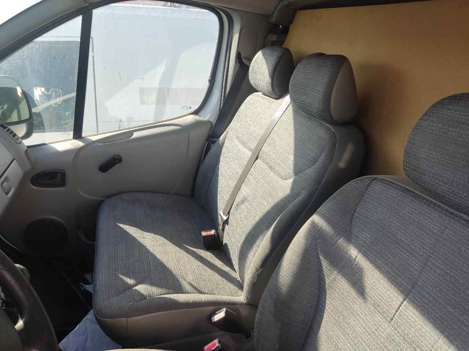 RENAULT 1 generation (2003-2009) Front Right Seat 25438962