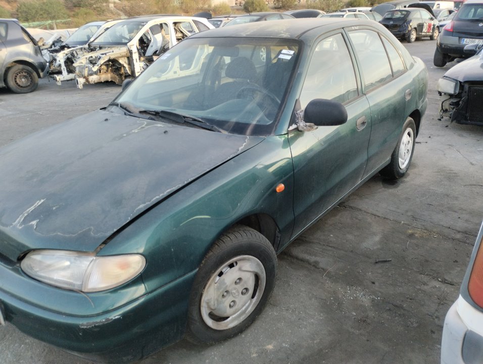 HYUNDAI Accent X3 (1994-2000) Priekinis kairys sparnas 25325175