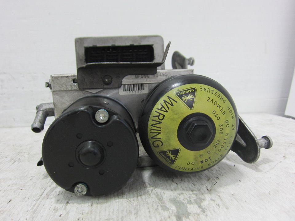 MERCEDES-BENZ CLS-Class C219 (2004-2010) ABS pump 0986483503 24963286