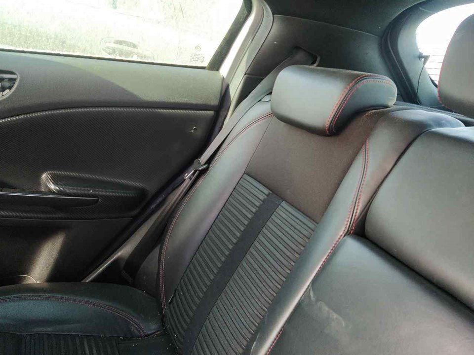 ALFA ROMEO Giulietta 940 (2010-2020) Rear Right Seatbelt 25330218