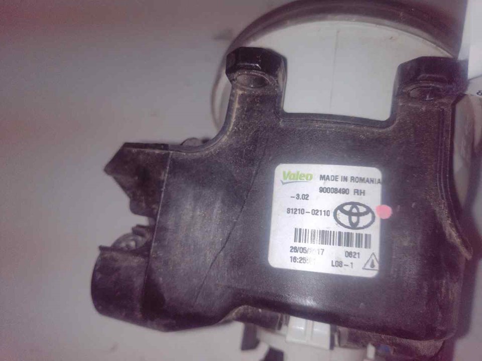 TOYOTA Yaris 3 generation (2010-2019) Oikea etusumuvalo 8121002110 20355479