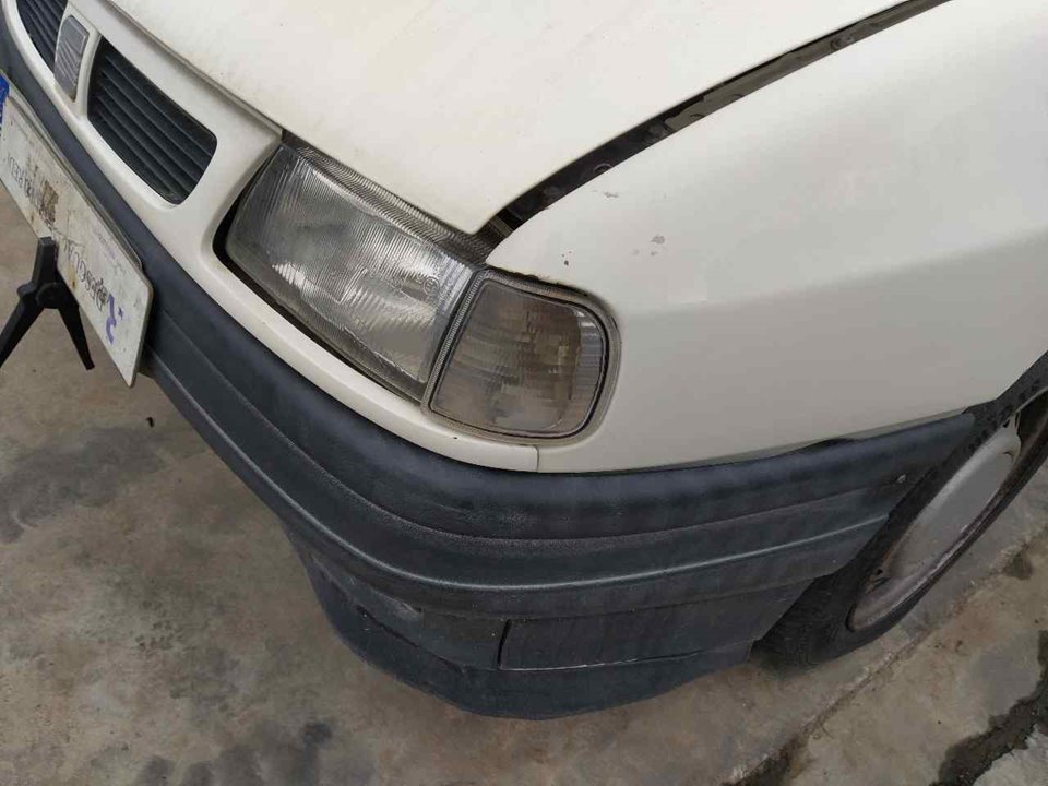 SEAT Inca 1 generation (1995-2000) Front left turn light 25359713