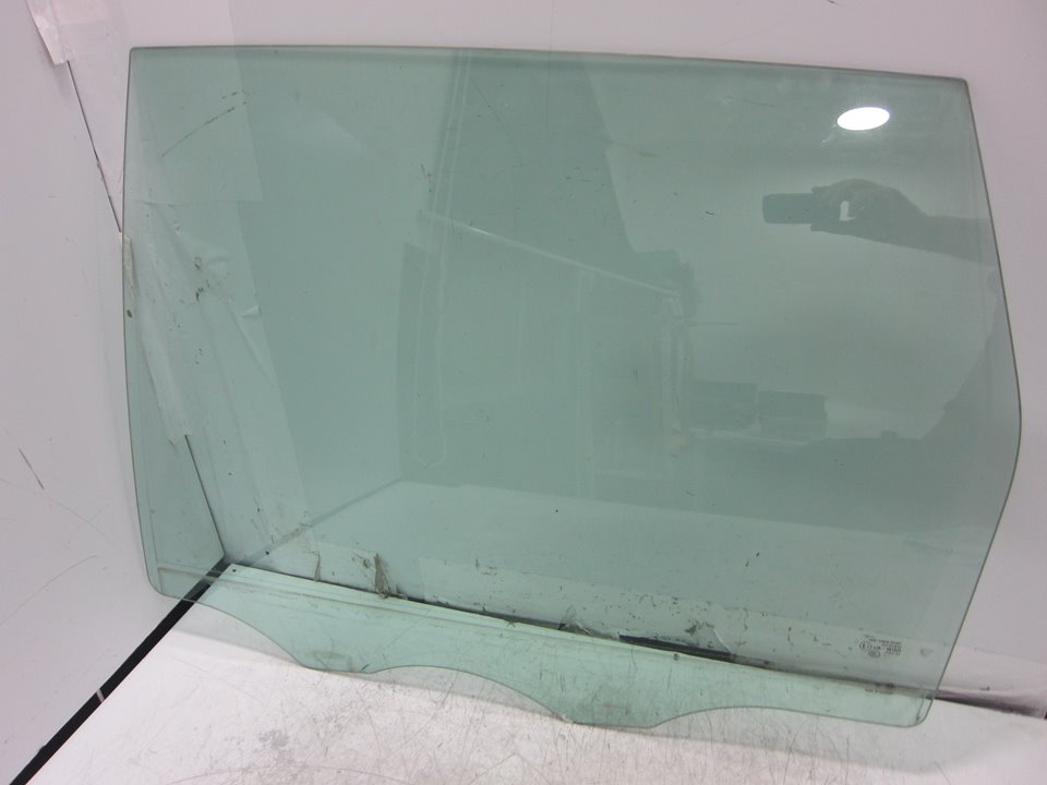 PORSCHE Cayenne 958 (2010-2018) Galinė kairė fortkutė (mažasis stiklas) 43R001025 24926475