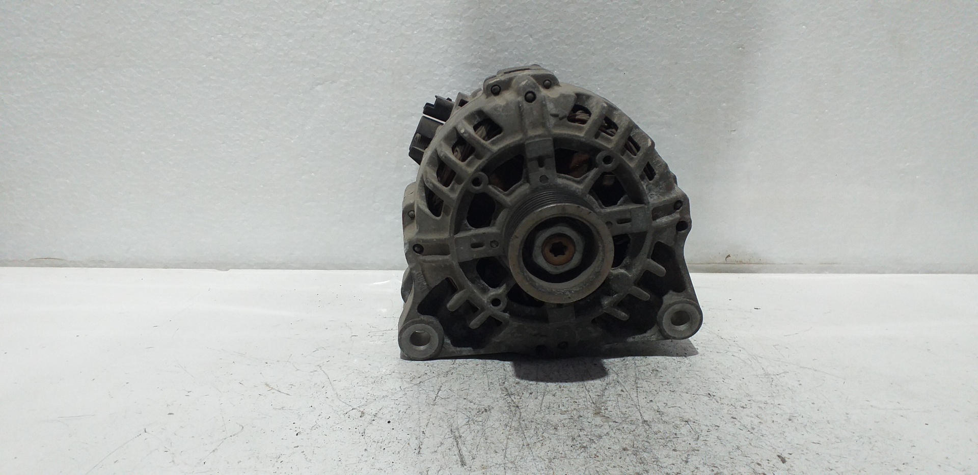 Alternador 9642879680 de Citroen C3 2003-2011 - pieza usada