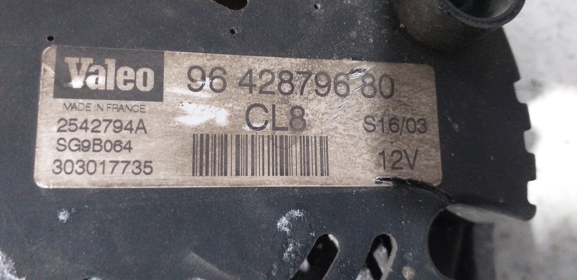 Alternador 9642879680 de Citroen C3 2003-2011 - pieza usada