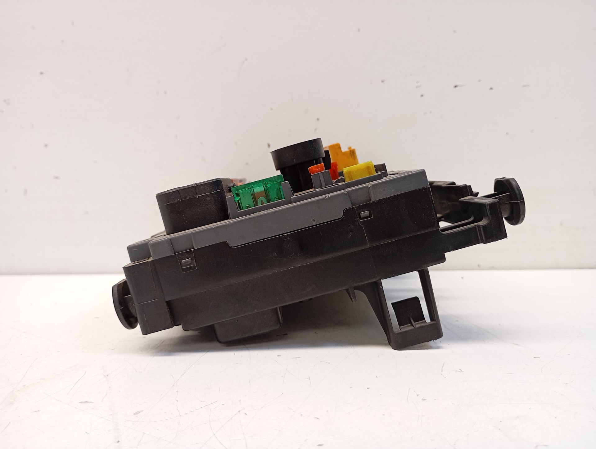Caja de relés / fusibles 9664706280 de Citroen C4 i (lc_) 2004-2011 - pieza usada
