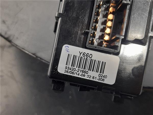 HYUNDAI i30 GD (2 generation) (2012-2017) Indicator Wiper Stalk Switch 93420-2Y660 24693647