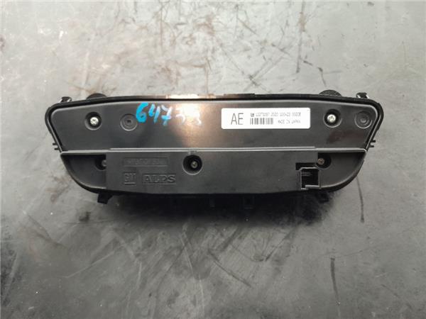 OPEL Insignia A (2008-2016) Climate  Control Unit 13273097 24693472