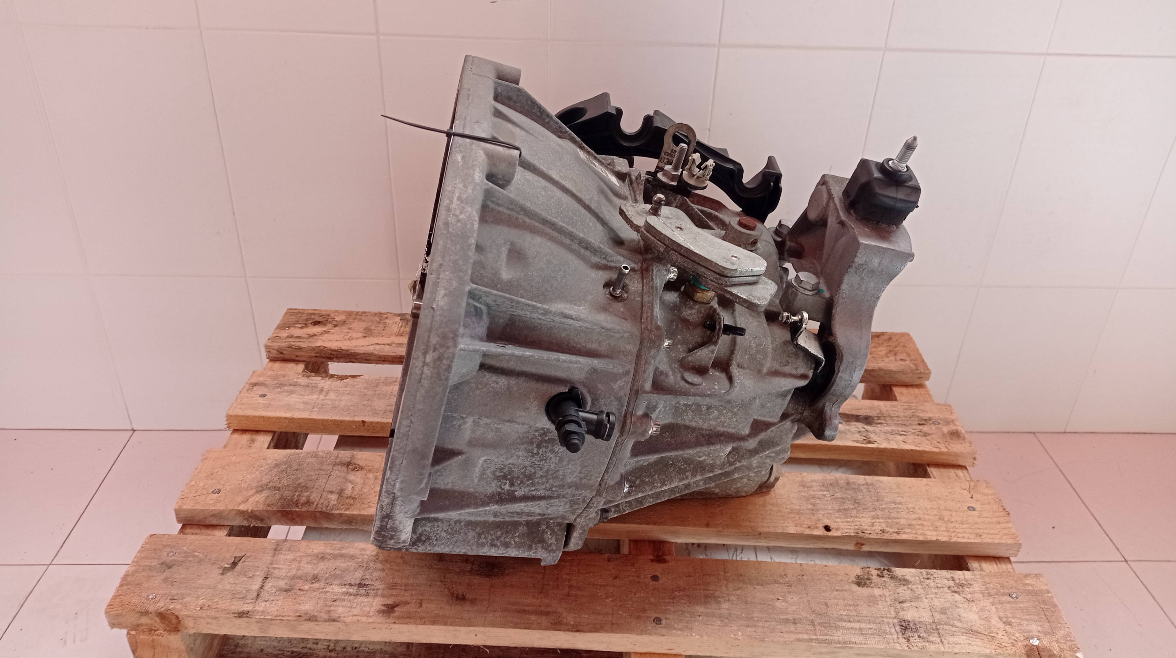 RENAULT Laguna 3 generation (2007-2015) Gearbox PK4007 23759200