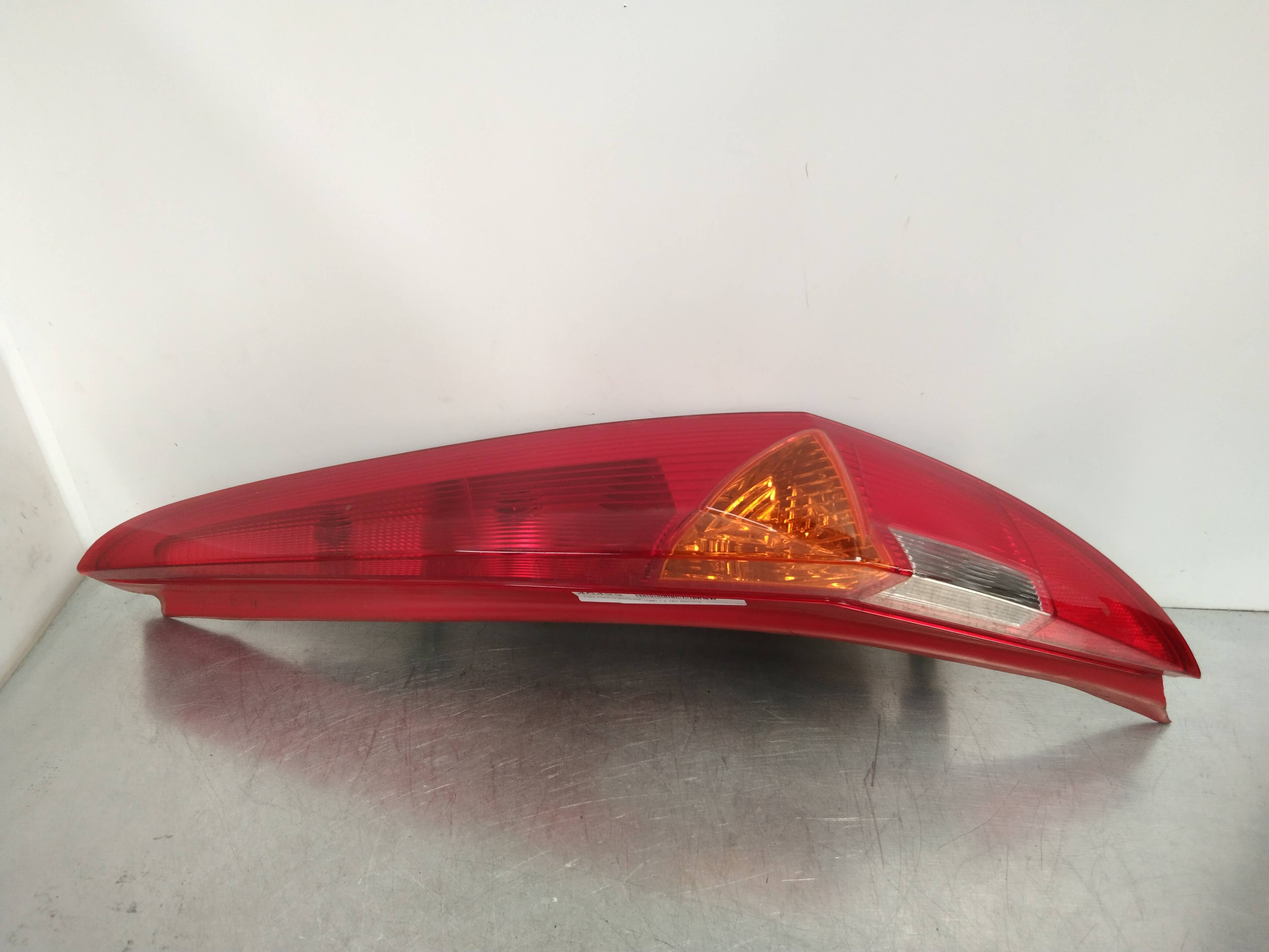 Feu arrière droit 46794077 de Fiat Punto (188_) 1999-2010