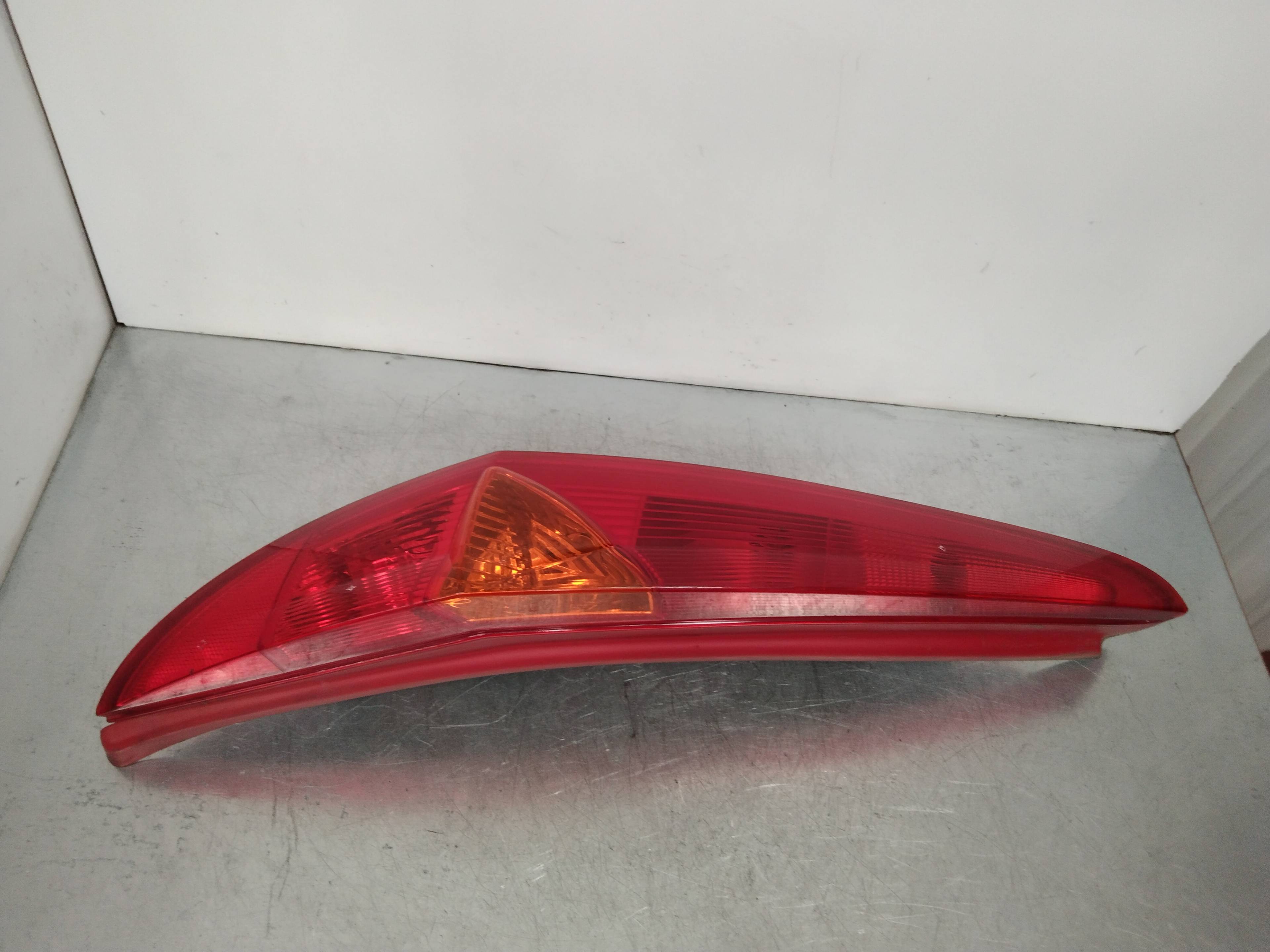 Scheinwerfer hinten links 46794078 de Fiat Punto (188_) 1999-2010 60 CV - pieza usada