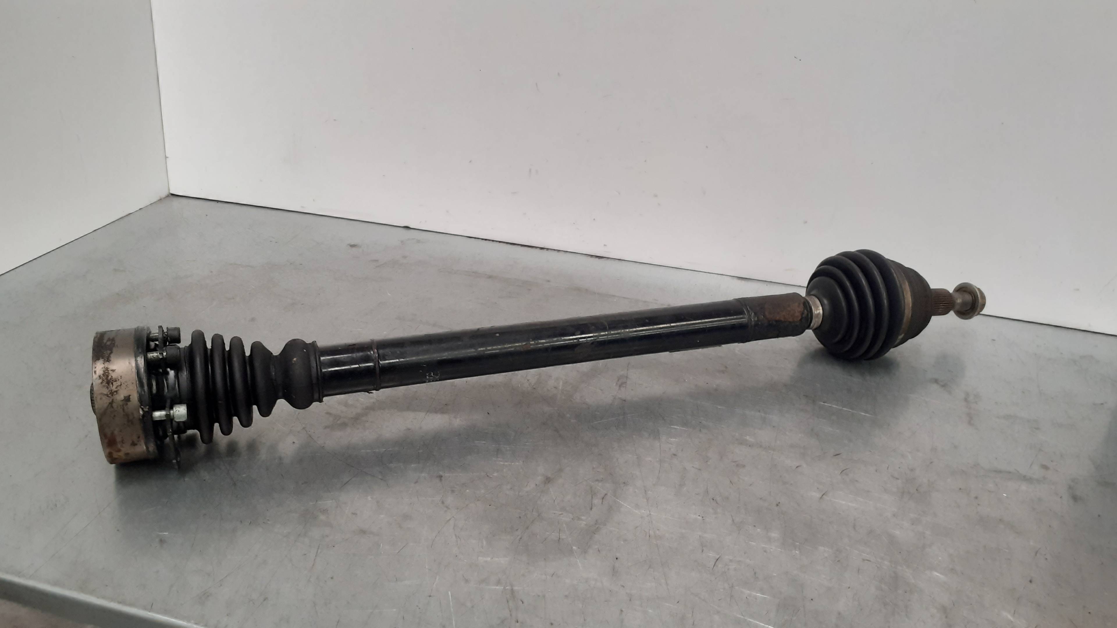 SEAT Toledo 2 generation (1999-2006) Front Right Driveshaft 23739081