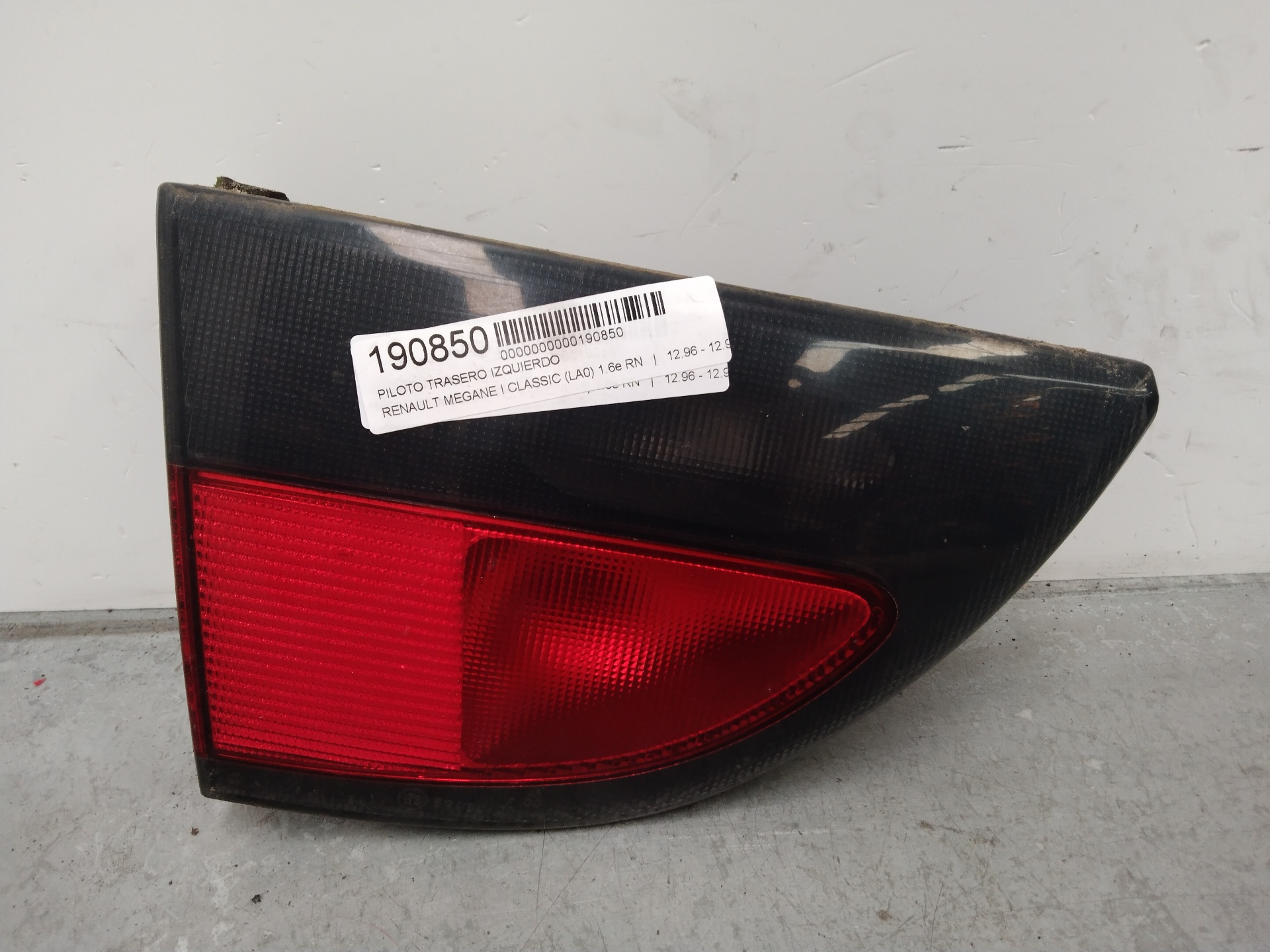 Fanale posteriore sinistro interno K7M 7700838530 de Renault Megane i 1996-1999