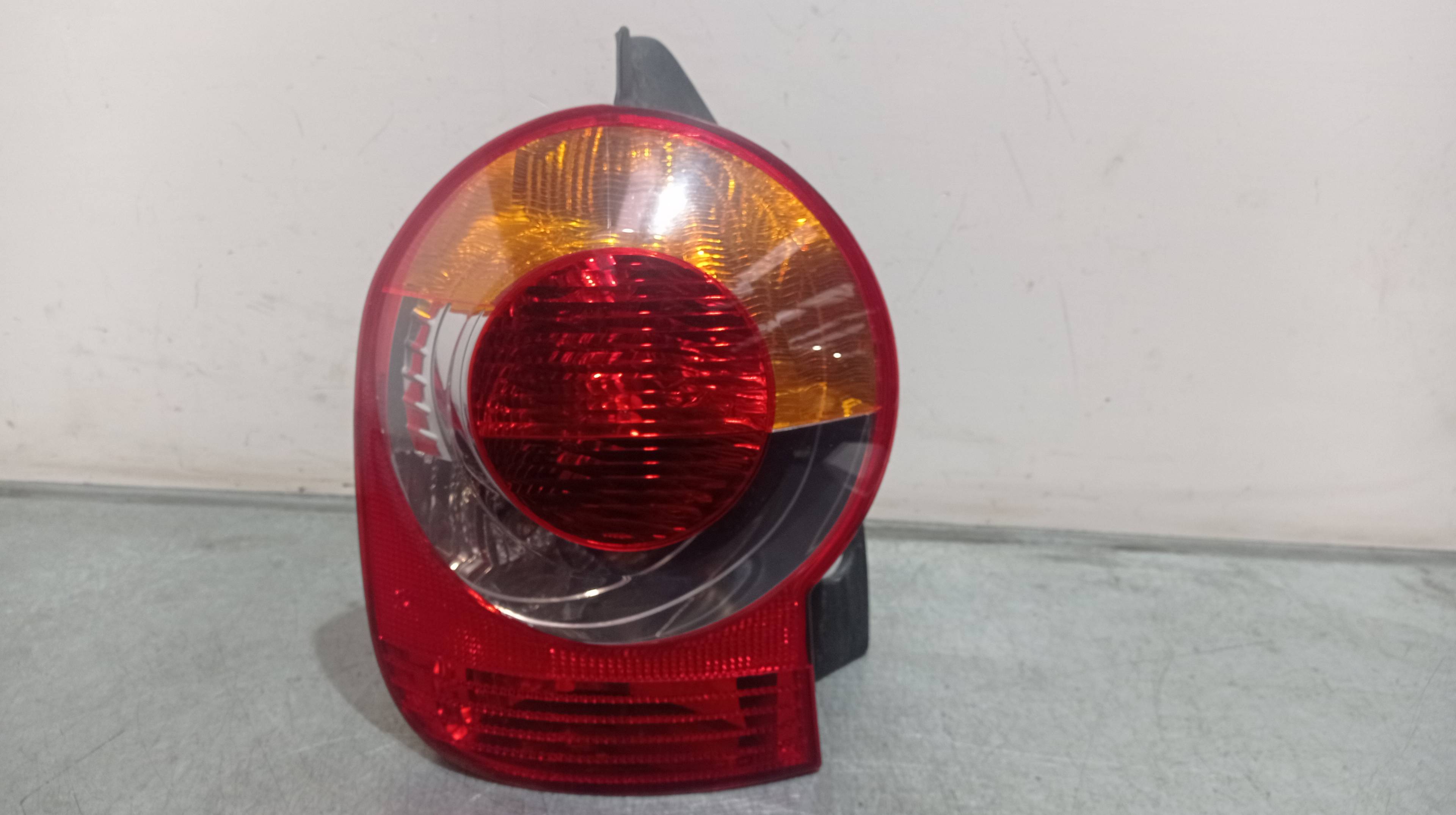 Rear lamp lh K4J G7 8200538786 de Renault Modus / grand modus (f/jp0_) 2004-2006 - pieza usada