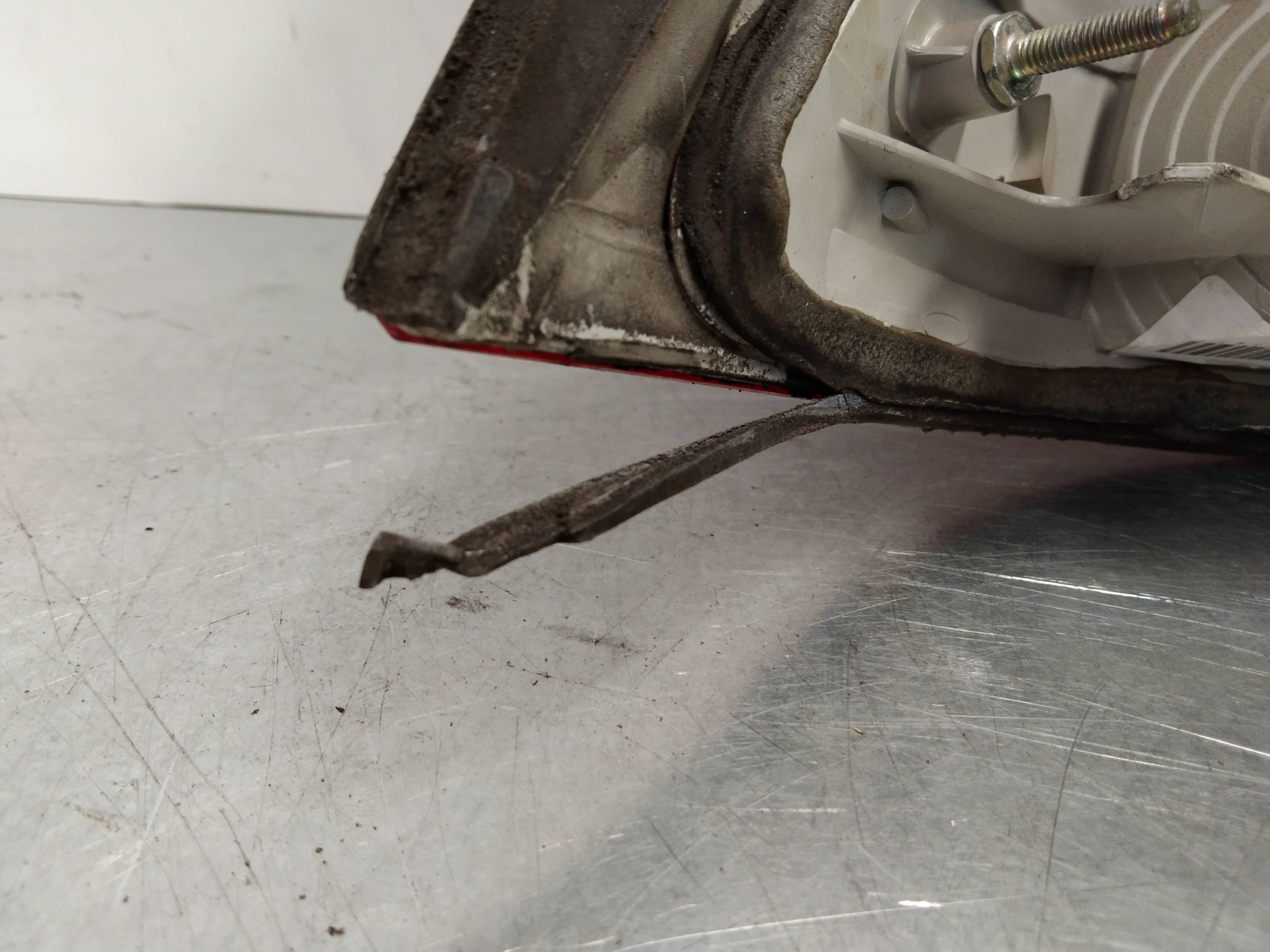 Scheinwerfer hinten rechts X17DTTC4EE1 90568049 de Opel Vectra b hatchback (j96) 1997-2003 82 CV - pieza usada