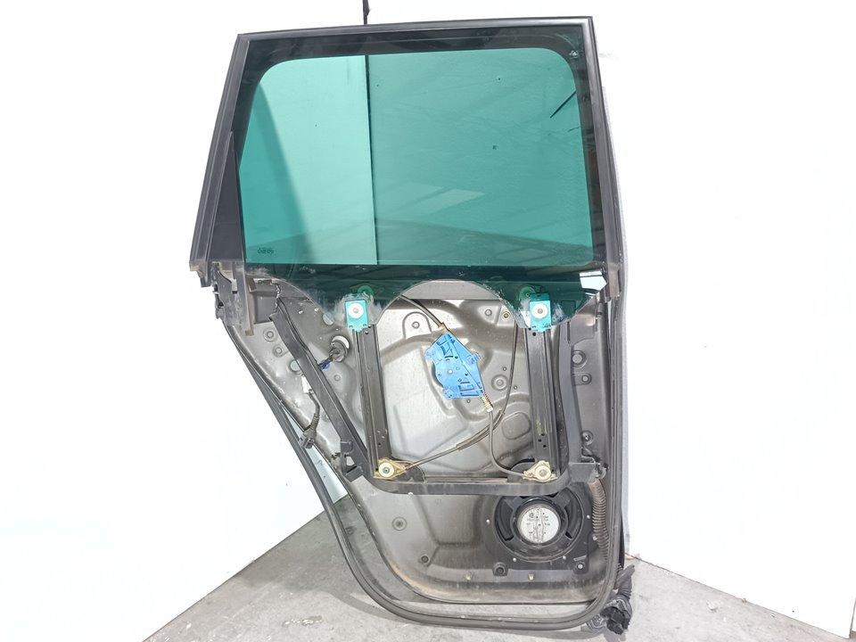 VOLKSWAGEN Touareg 1 generation (2002-2010) Galinių dešinių durų stiklo pakelėjas 7L0959794A 22396762