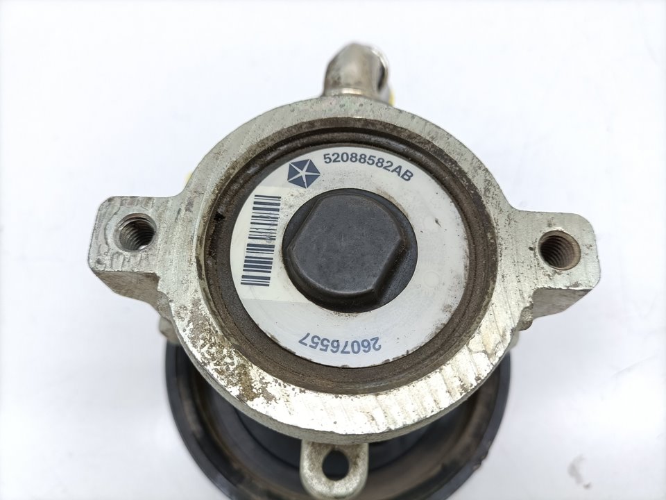 MERCEDES-BENZ Grand Cherokee 2 generation (WJ) (1999-2004) Power Steering Pump 52088582AB 20864676