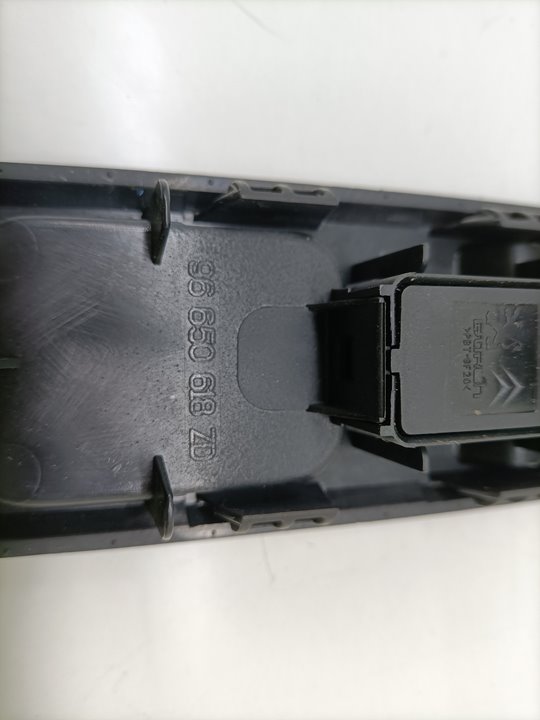 PEUGEOT 3008 1 generation (2010-2016) Front Right Door Window Switch 96650618ZD,96650618ZD 22397366