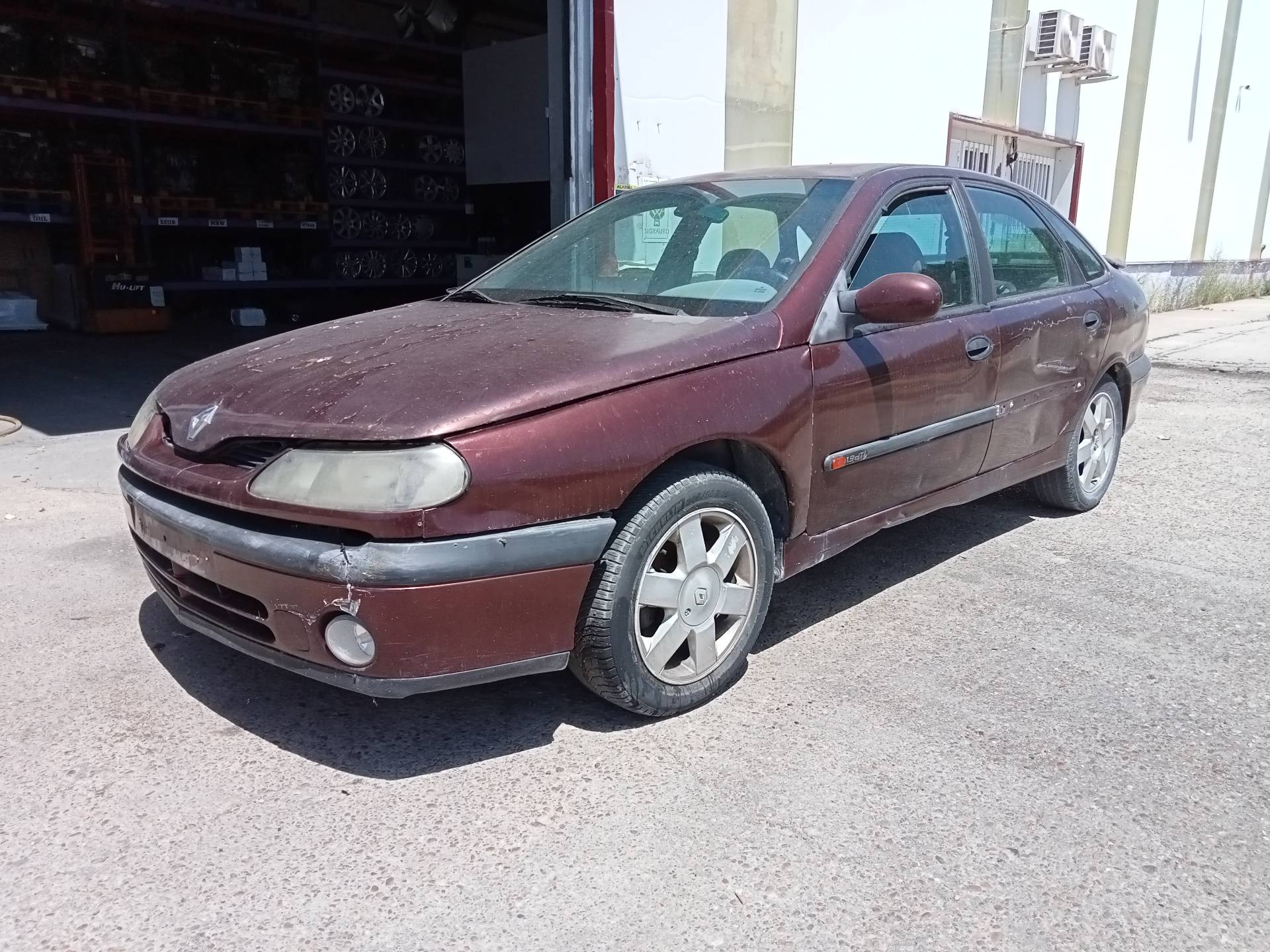 RENAULT Laguna 1 generation (1993-2001) Priekšējās kreisās durvis 7751471385 20867460