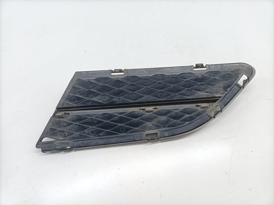 BMW 3 Series E90/E91/E92/E93 (2004-2013) Radiator Grille 7138418 23627646