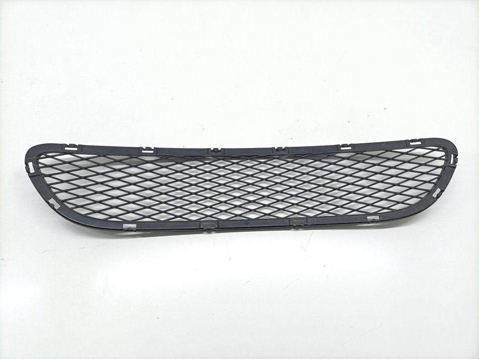 BMW 3 Series E90/E91/E92/E93 (2004-2013) Долна решетка на предната броня 51117198906 23627639