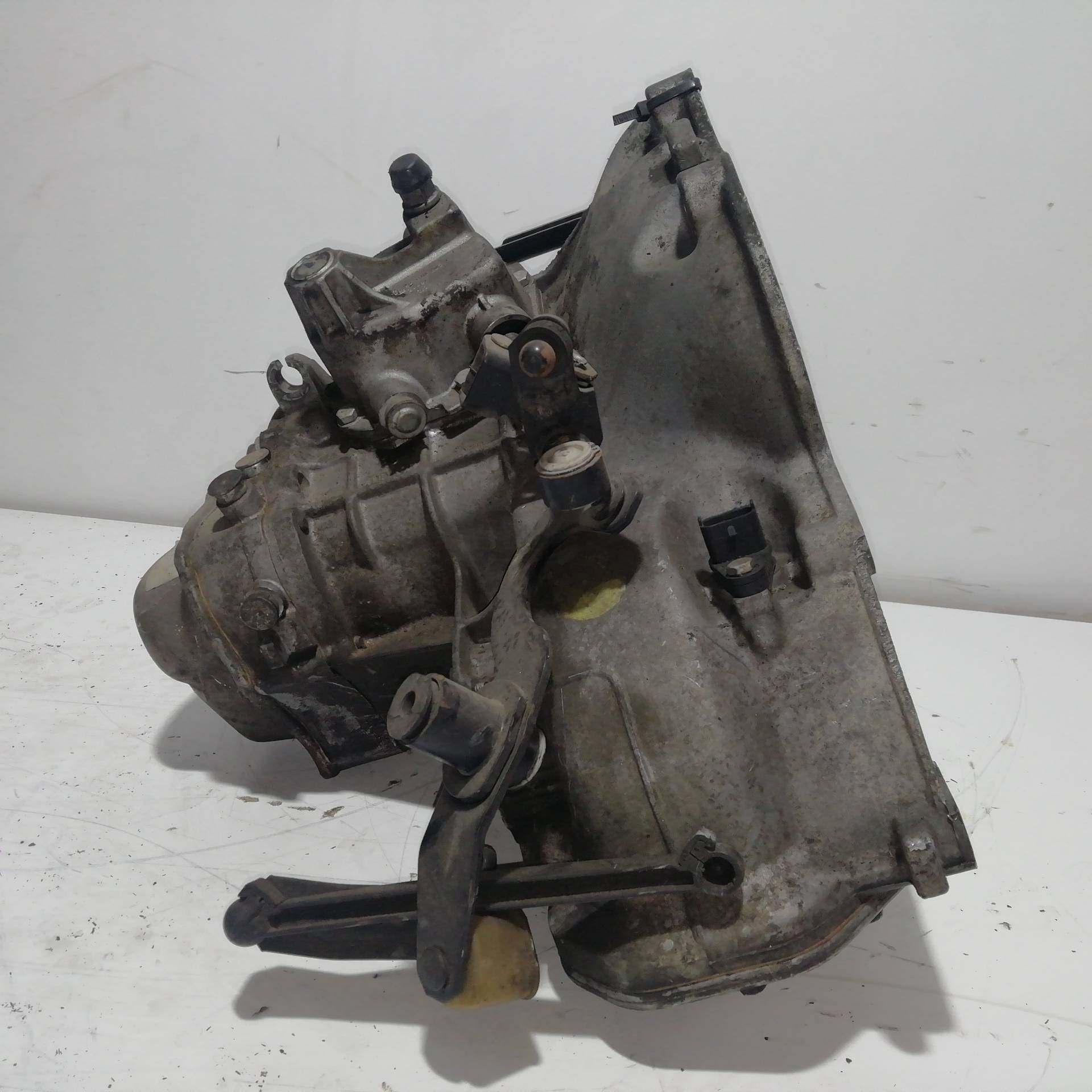 OPEL Kadett E (1984-1993) Gearbox F13 25317597