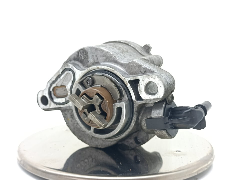 VOLKSWAGEN 308 T7 (2007-2015) Vacuum Pump D156 25074173