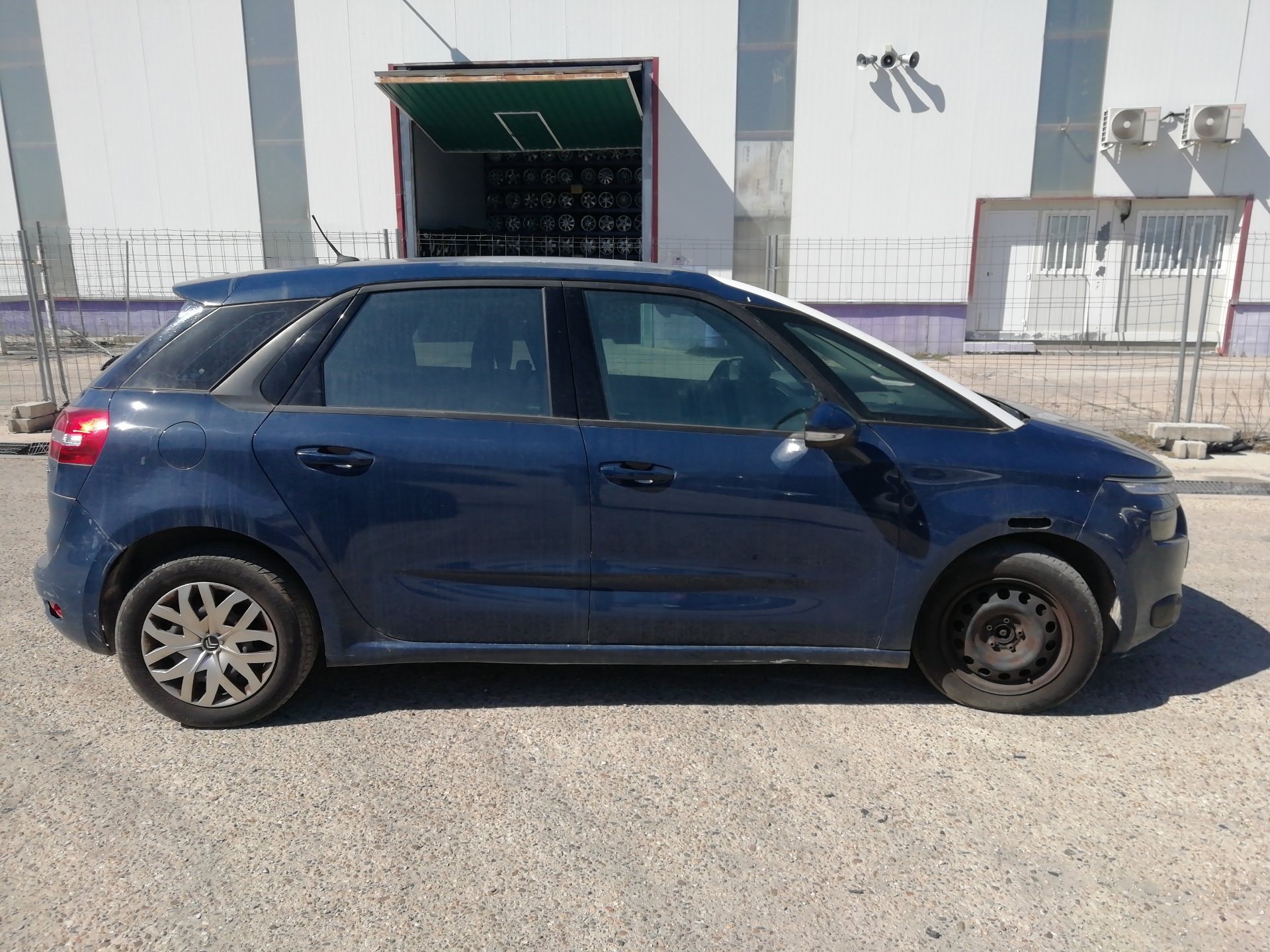 CITROËN C4 Picasso 1 generation (2006-2013) Охлаждающий радиатор P9675747980, P9675747980 20867075