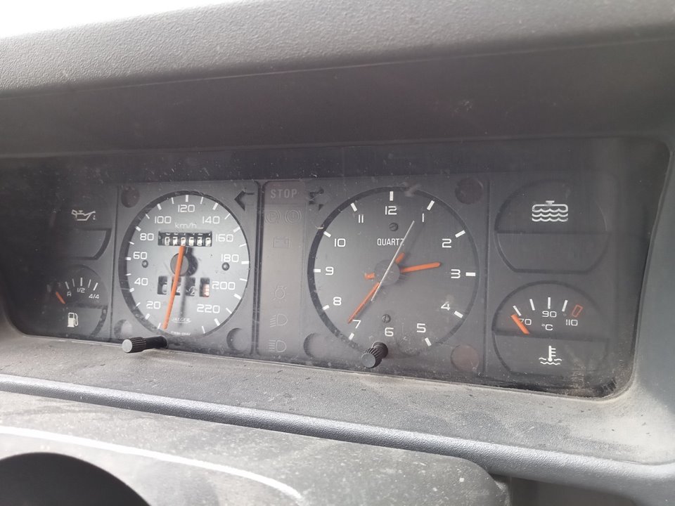 PEUGEOT 309 1 generation (1985-1993) Speedometer 23590379